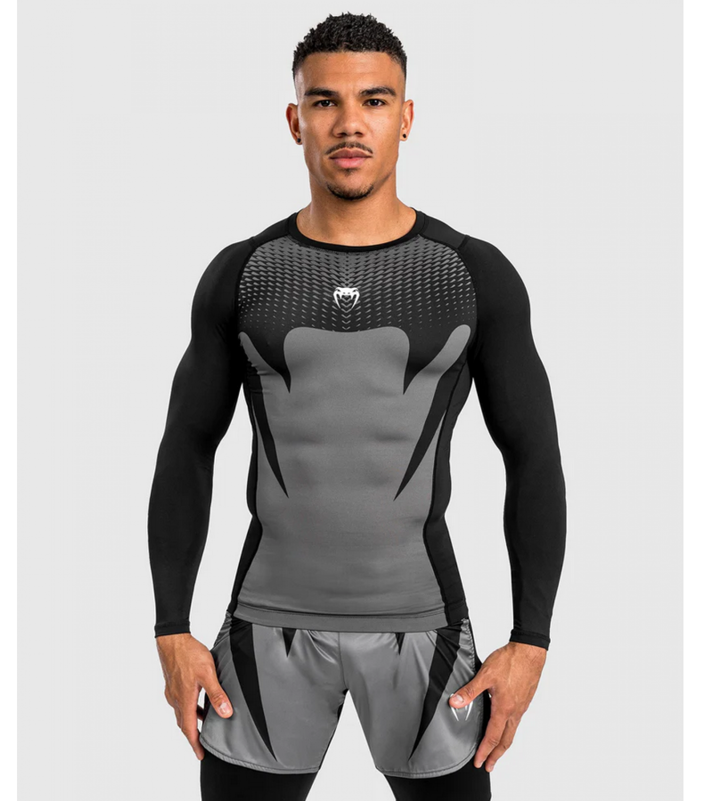 Рашгард - Venum Attack Long Sleeve Rashguard - Black/Grey ​